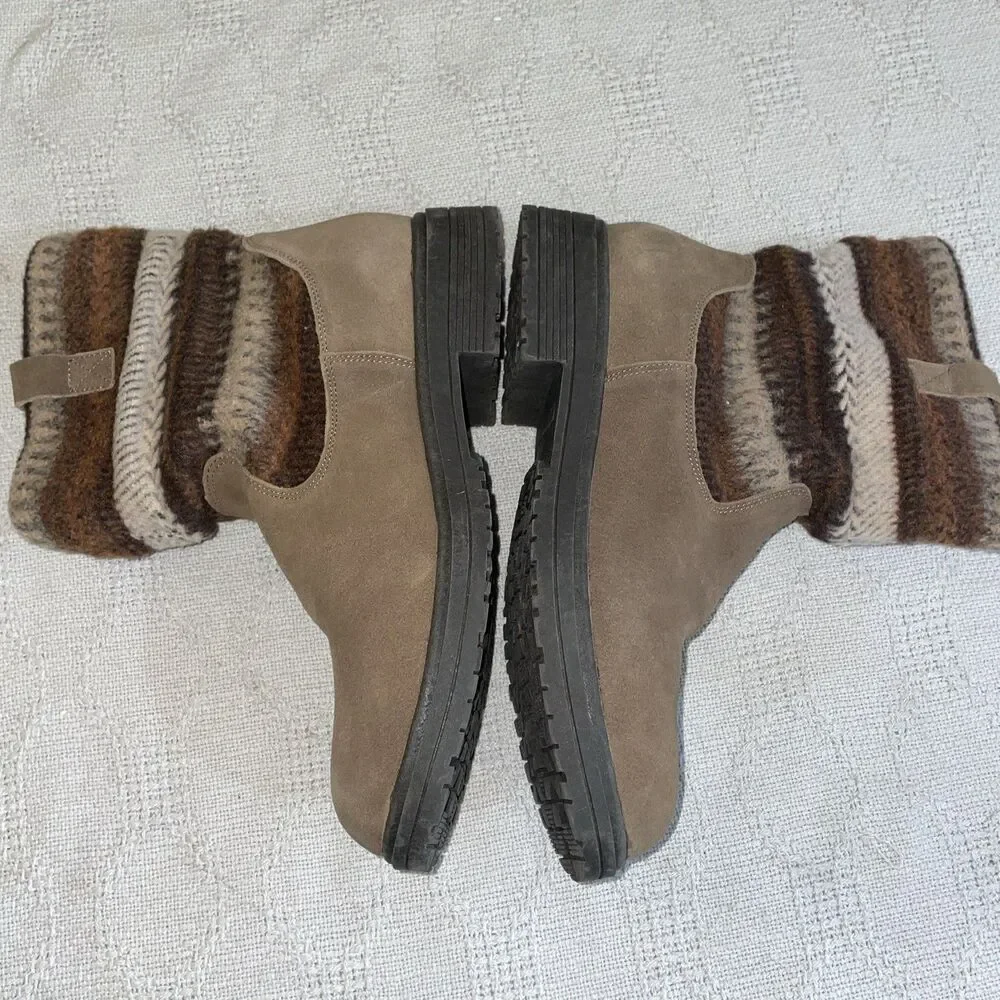 Minnetonka Women’s Fabric Top Booties Size 9 M Brown Leather Grip Sole Comfort